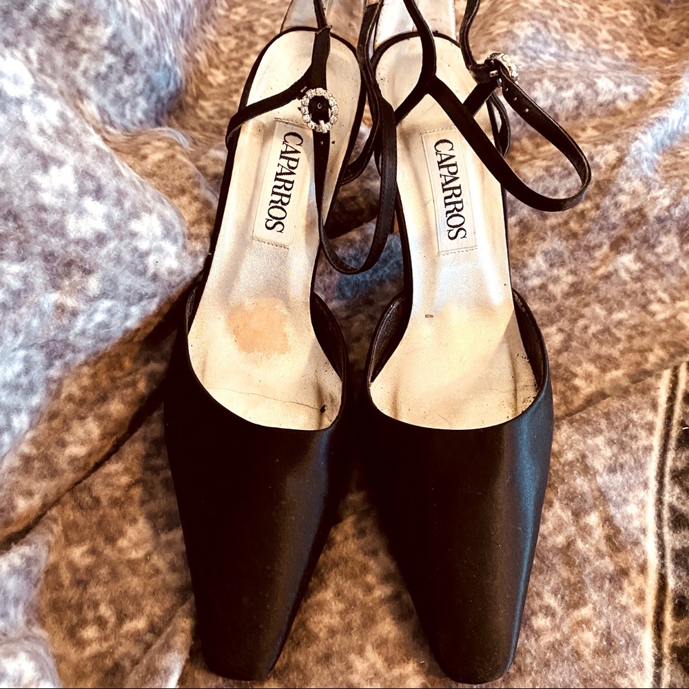 Caparros Pointed Toe heels ~ 8.5